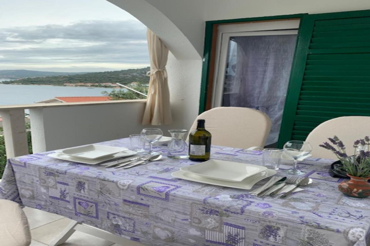 Holiday Apartments Lucic - Feels Like Home, Away From Home Ražanj Esterno foto