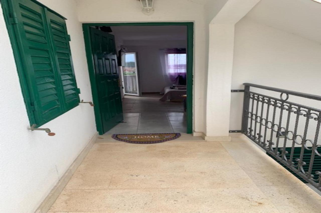 Holiday Apartments Lucic - Feels Like Home, Away From Home Ražanj Esterno foto
