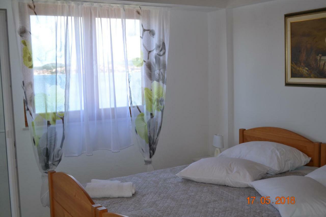 Holiday Apartments Lucic - Feels Like Home, Away From Home Ražanj Esterno foto