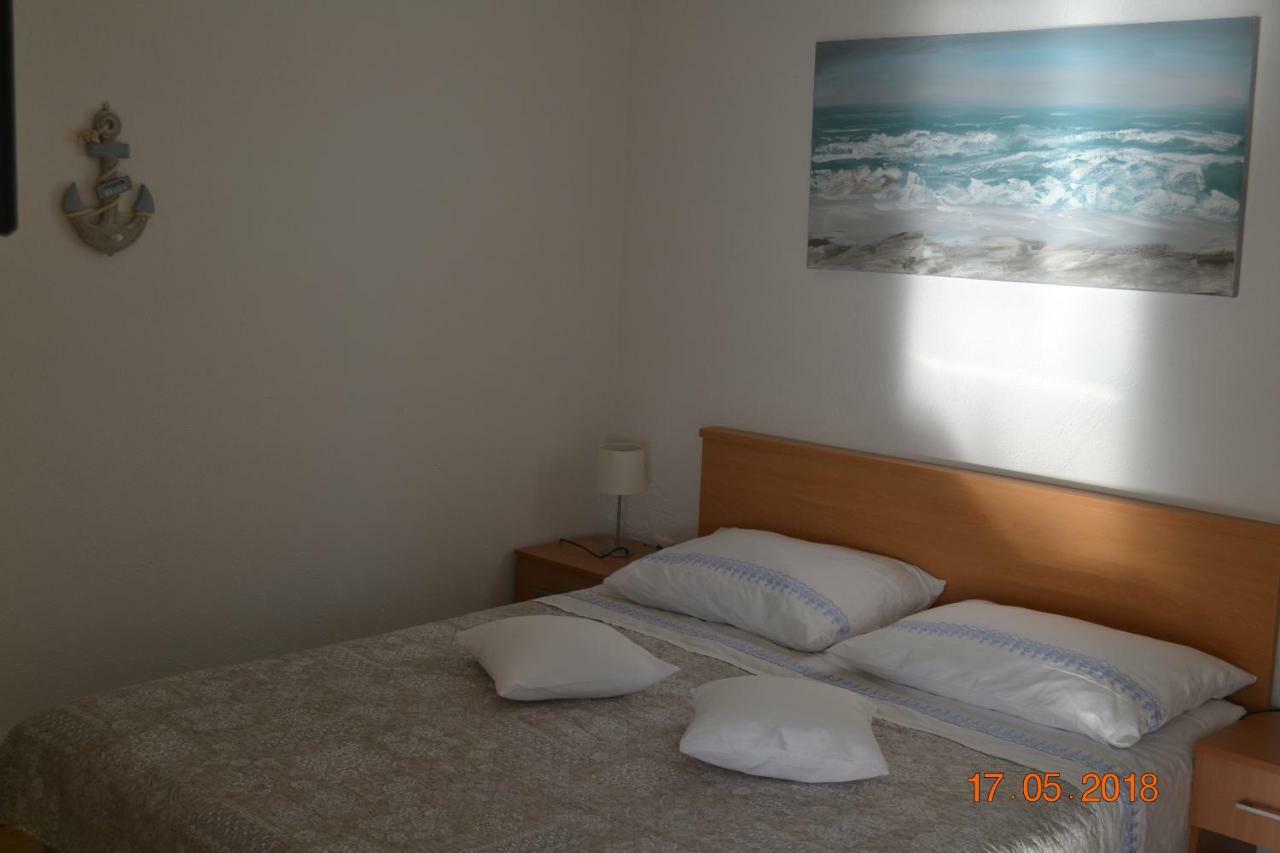 Holiday Apartments Lucic - Feels Like Home, Away From Home Ražanj Esterno foto