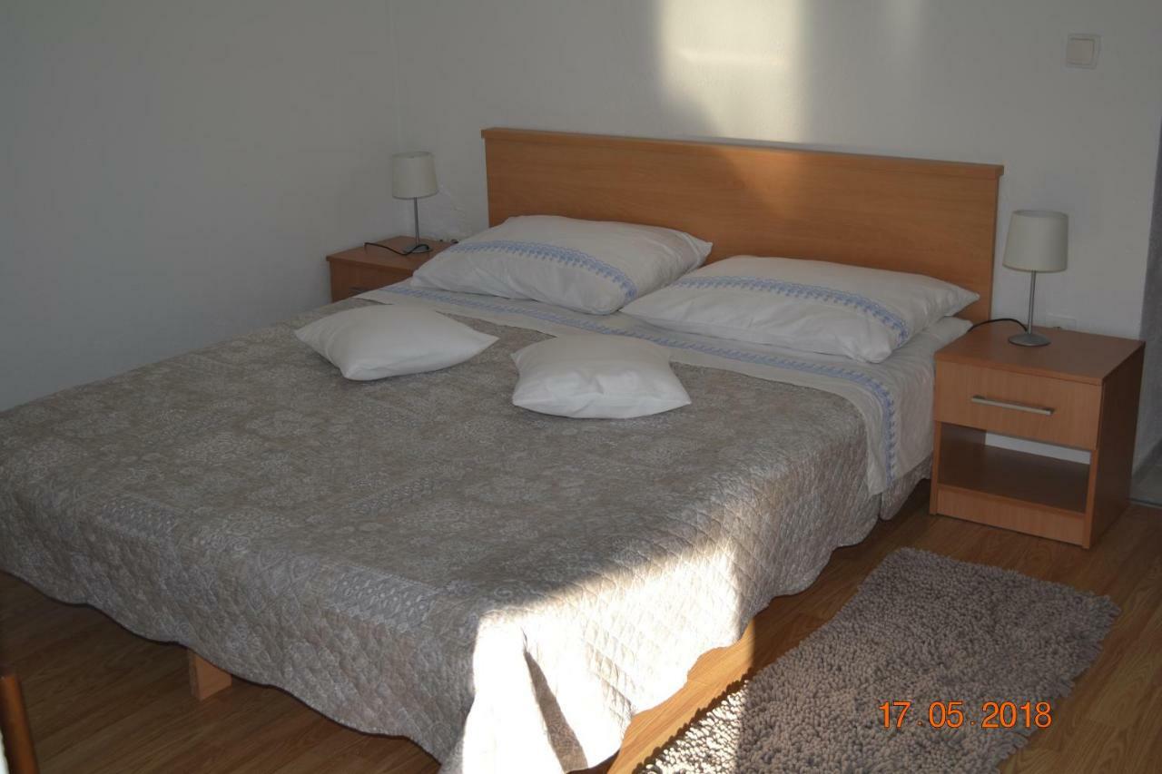 Holiday Apartments Lucic - Feels Like Home, Away From Home Ražanj Esterno foto