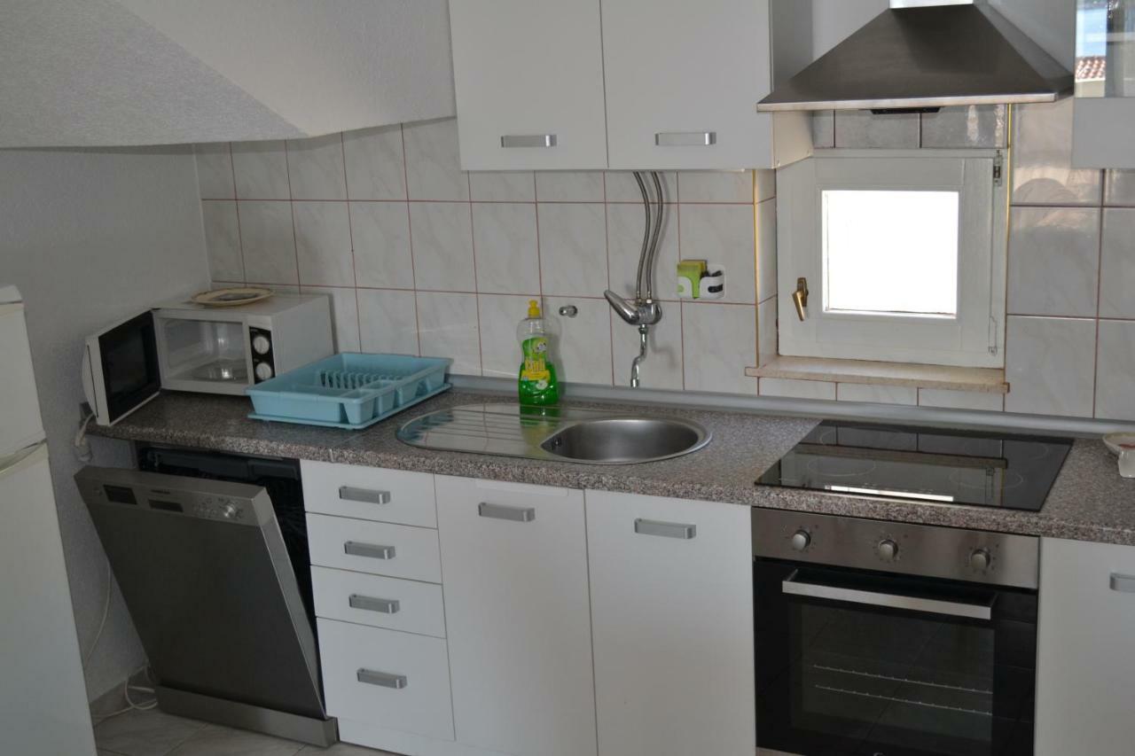Holiday Apartments Lucic - Feels Like Home, Away From Home Ražanj Esterno foto